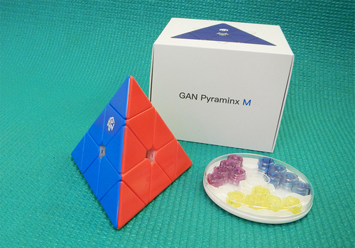 Produkt: Ganspuzzle Pyraminx Magnetic Enhanced 4 COLORS