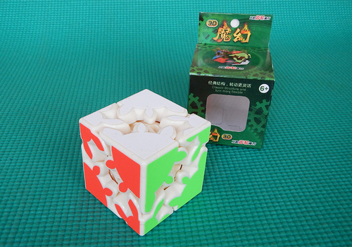 Produkt: HelloCube Gear Cube 2x2x2 bílá