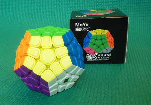 Megaminx MoYu MoFangJiaoShi Meilong Magnetic 12 COLORS