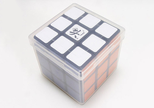Produkt: Plastová krabička pro Rubikovu kostku 3x3x3