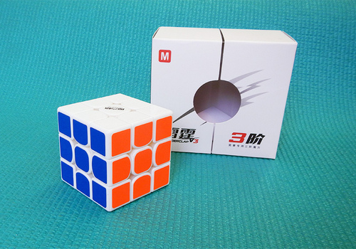 Produkt: Kostka 3x3x3 QiYi ThunderClap V3 Magnetic bílá