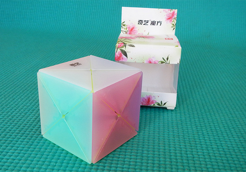Produkt: QiYi Dino Cube transparentní