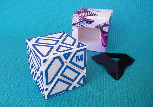 Produkt: Kostka 3x3x3 Ninja Ghost Cube bílá - modré kraje