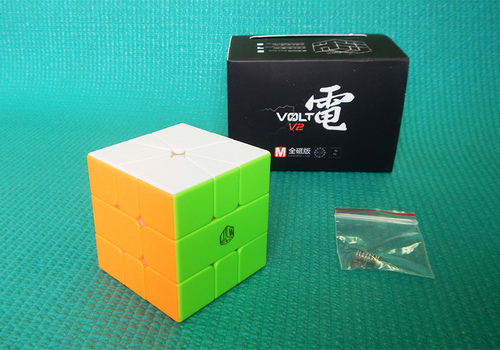 Produkt: Square-1 QiYi Volt V2 Celo-Magnetický (UD) 6 COLORS žlutá a bílá