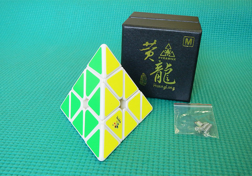 Produkt: Pyraminx YuXin Huanglong Magnetic bílý